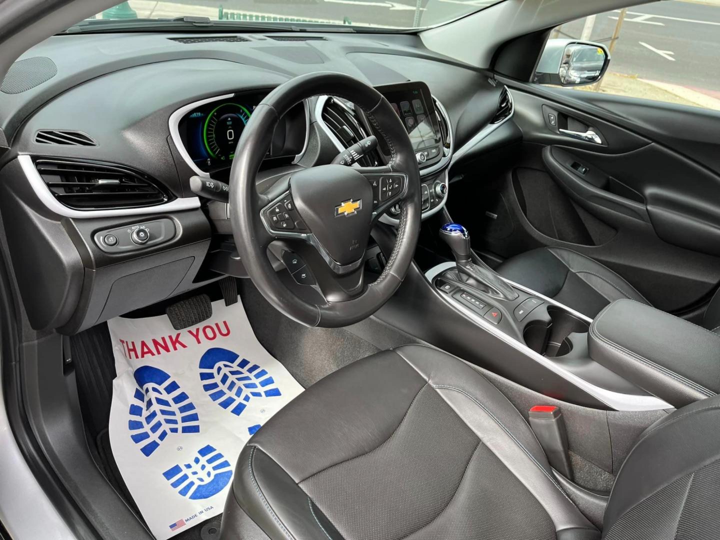 2017 SILVER /BLACK Chevrolet Volt LT w/ Standard Emission Package (1G1RA6S56HU) with an 1.5L L4 DOHC 16V engine, CVT transmission, located at 744 E Miner Ave, Stockton, CA, 95202, (209) 944-5770, 37.956863, -121.282082 - PLUS TAXES AND FEES - Photo#7